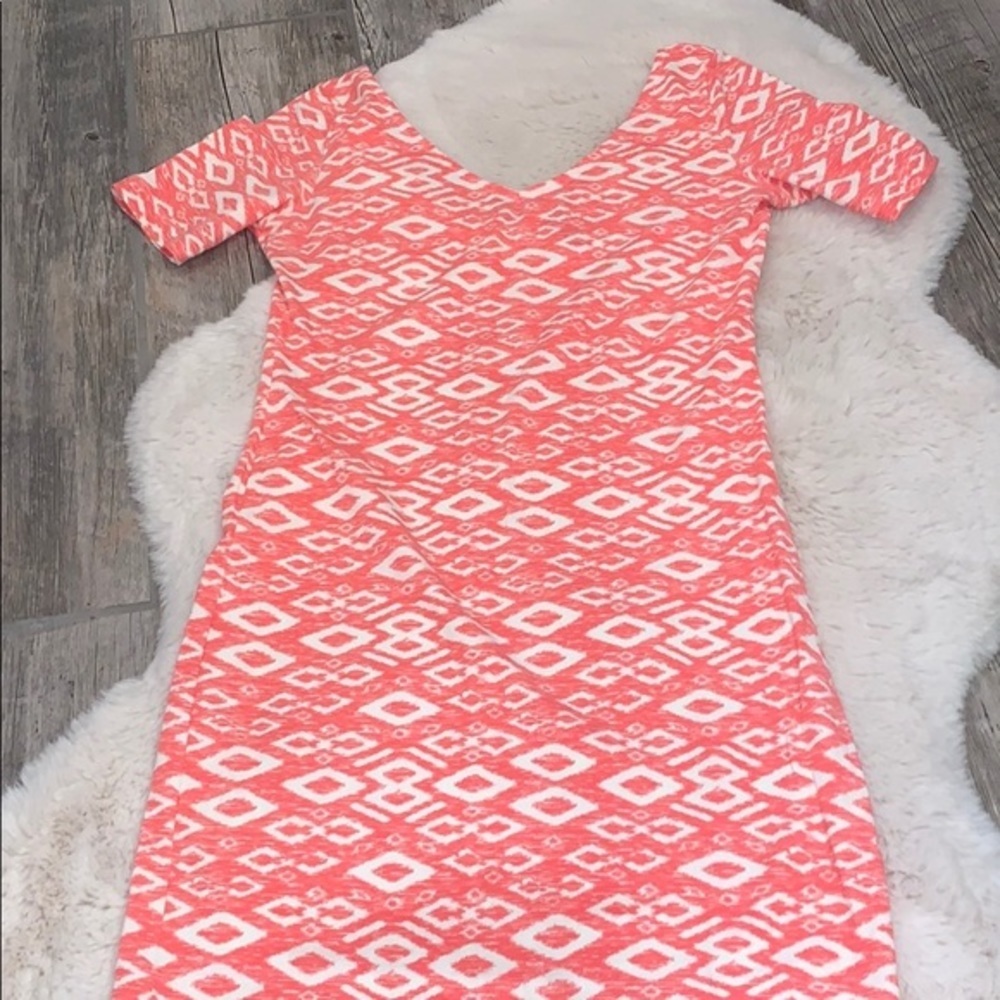16 Divided Dress